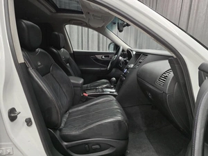 Внедорожник Infiniti QX70 2013 года, 1970000 рублей, Красноярск