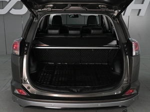 Внедорожник Toyota RAV4 2017 года, 2569000 рублей, Аксай