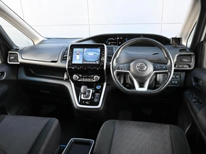Минивэн Nissan Serena 2019 года, 2329000 рублей, Кирилловка
