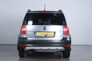 Внедорожник Skoda Yeti 2012 года, 689000 рублей, Челябинск