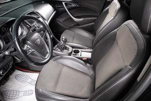 Хетчбэк Opel Astra 2011 года, 829000 рублей, Сургут