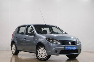 Хетчбэк Renault Sandero 2011 года, 299000 рублей, Новокузнецк