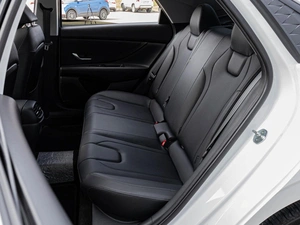 Седан Hyundai Elantra 2024 года, 2360000 рублей, Краснодар