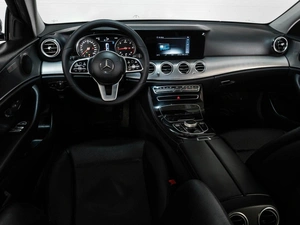 Седан Mercedes-benz E-класс 2019 года, 2438000 рублей, Ставрополь