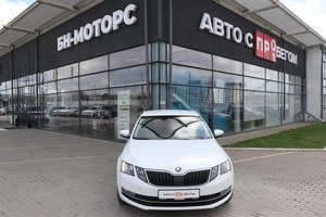 Хэтчбек Skoda Octavia 2017 года, 1880000 рублей, Мирное