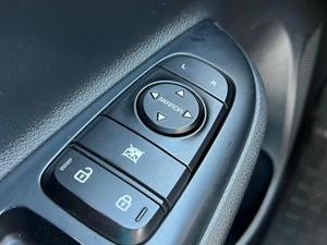 Хетчбэк Kia Rio X-Line 2019 года, 1620000 рублей, Ижевск