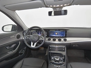 Седан Mercedes-benz E-класс 2019 года, 2999000 рублей, Орёл