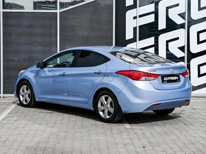 Седан Hyundai Elantra 2011 года, 950000 рублей, Краснодар