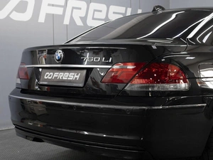 Седан BMW 7 серия 2005 года, 2159000 рублей, Омск