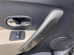 Седан Renault Logan 2015 года, 799000 рублей, Красноярск