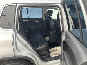 Внедорожник Volkswagen Tiguan 2012 года, 1300000 рублей, Клинцы