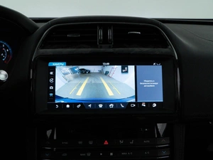 Внедорожник Jaguar F-Pace 2016 года, 2757077 рублей, Москва