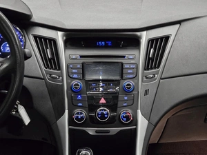 Седан Hyundai Sonata 2010 года, 925000 рублей, Красноярск