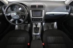 Лифтбек Skoda Octavia 2012 года, 919000 рублей, Омск