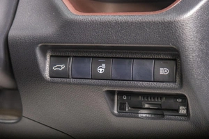 Внедорожник Toyota RAV4 2020 года, 3449000 рублей, Томск
