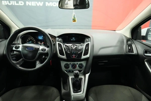 Седан Ford Focus 2013 года, 870000 рублей, Курск
