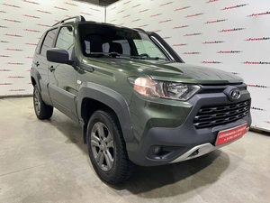 Внедорожник ВАЗ (LADA) Niva Travel 2021 года, 930000 рублей, Красноярск