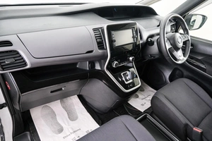 Минивэн Nissan Serena 2018 года, 1929000 рублей, Красноярск