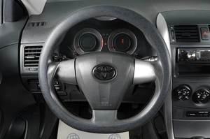 Седан Toyota Corolla 2011 года, 1379000 рублей, Тюмень