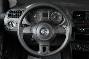 Седан Volkswagen Polo 2011 года, 799000 рублей, Тюмень