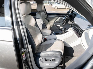 Внедорожник Volkswagen Touareg 2019 года, 5450000 рублей, Краснодар