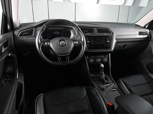Внедорожник Volkswagen Tiguan 2018 года, 2850000 рублей, Аксай