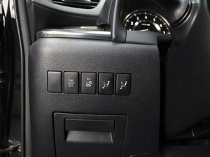 Минивэн Toyota Alphard 2019 года, 6557888 рублей, Омск