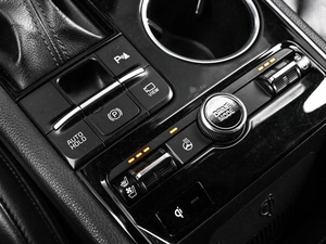 Седан Kia K5 2021 года, 2499000 рублей, Кирилловка