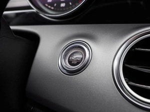 Седан Mercedes-benz E-класс 2018 года, 2390000 рублей, Волгоград