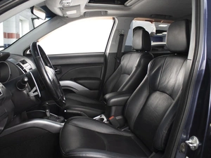 Внедорожник Mitsubishi Outlander 2008 года, 1350000 рублей, Омск