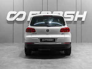 Внедорожник Volkswagen Tiguan 2012 года, 1169000 рублей, Тюмень