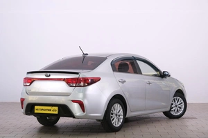 Седан Kia Rio 2017 года, 1359000 рублей, Омск
