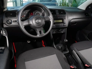 Седан Volkswagen Polo 2011 года, 638000 рублей, Тверь