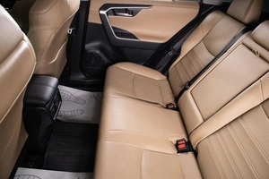 Внедорожник Toyota RAV4 2020 года, 4009000 рублей, Сургут