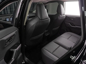 Внедорожник Toyota RAV4 2026 года, 4299000 рублей, Тюмень