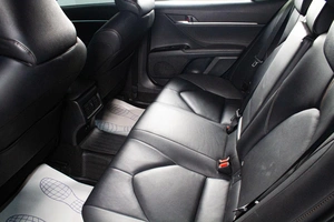 Седан Toyota Camry 2019 года, 3099000 рублей, Сургут