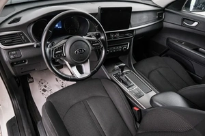 Седан Kia Optima 2019 года, 1839000 рублей, Красноярск