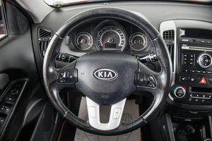 Хетчбэк Kia Ceed 2011 года, 639000 рублей, Пермь