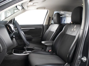 Внедорожник Mitsubishi Outlander 2019 года, 1893000 рублей, Омск