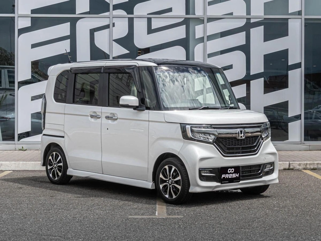 Хетчбэк Honda N-BOX 2018 года, 950000 рублей, Краснодар