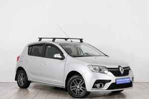 Хетчбэк Renault Sandero 2018 года, 999000 рублей, Красноярск