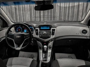 Седан Chevrolet Cruze 2012 года, 699000 рублей, Красноярск