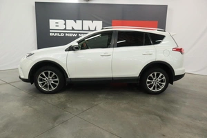 Внедорожник Toyota RAV4 2016 года, 2600000 рублей, Курск