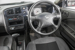 Универсал Nissan Expert 2002 года, 349000 рублей, Барнаул