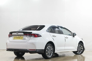 Седан Toyota Corolla 2019 года, 1859000 рублей, Новокузнецк