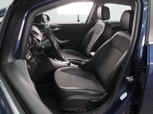 Универсал Opel Astra 2012 года, 1063000 рублей, Воронеж