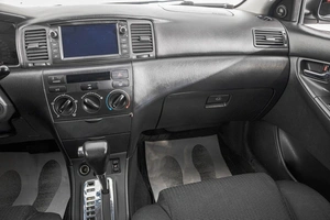 Хетчбэк Toyota Corolla 2005 года, 829000 рублей, Барнаул