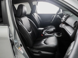 Внедорожник Toyota RAV4 2010 года, 1670000 рублей, Тюмень