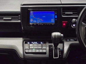 Минивэн Honda Stepwgn 2015 года, 1680000 рублей, Красноярск