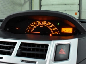 Хетчбэк Toyota Vitz 2008 года, 549000 рублей, Воронеж